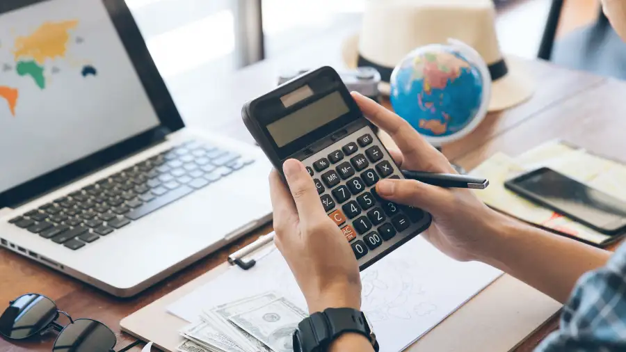 how-to-travel-full-time-on-a-budget-without-quitting-your-job